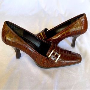 NWOT Alfani step & flex leather heel Size 7.5 M